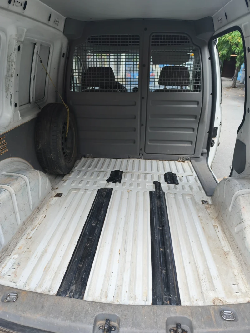 VW Caddy, снимка 4 - Автомобили и джипове - 52325090
