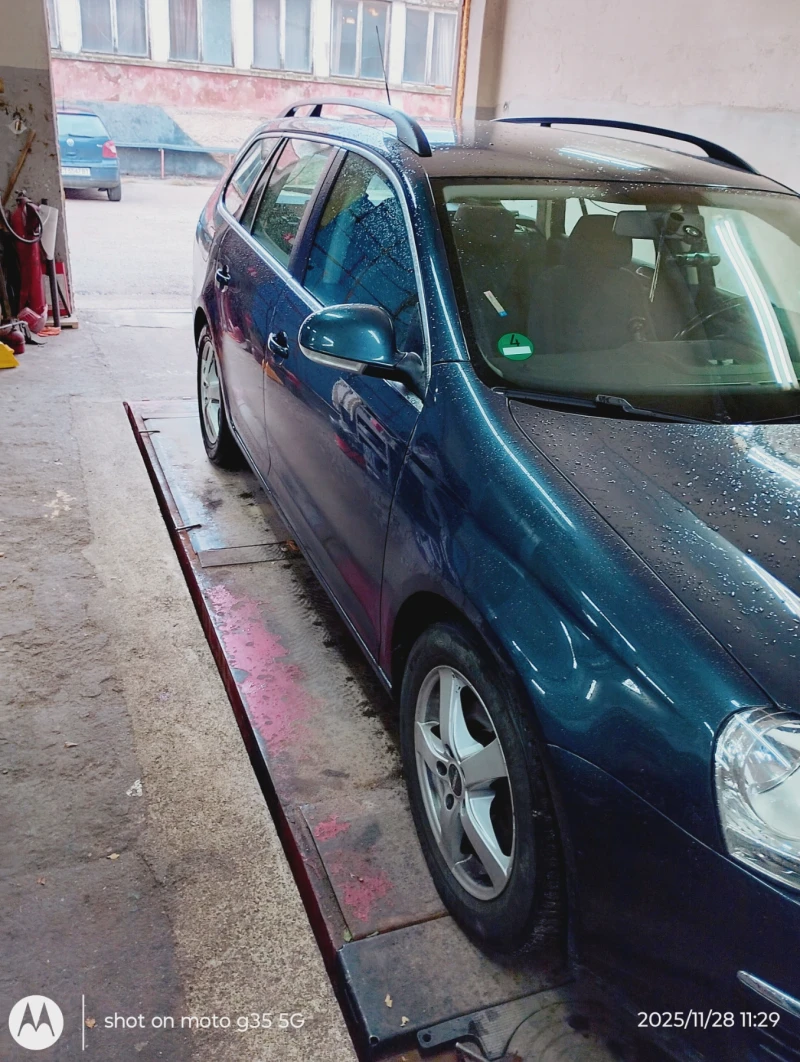 VW Golf 5, снимка 4 - Автомобили и джипове - 52587420