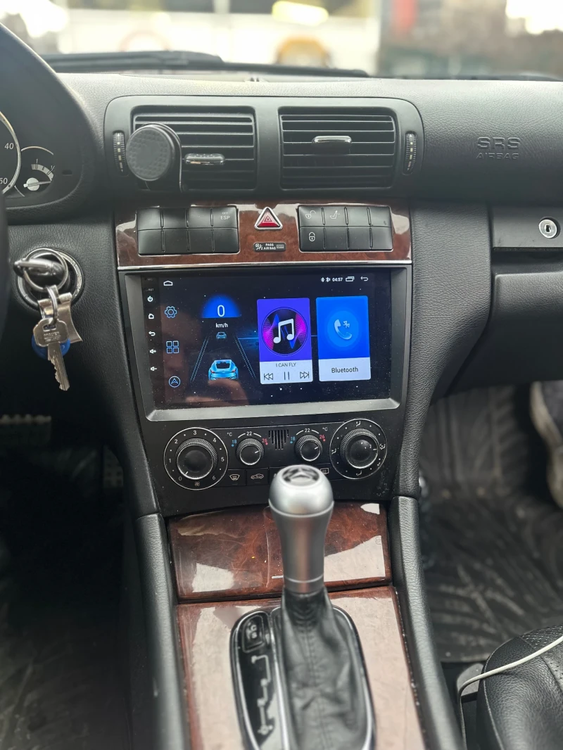 Mercedes-Benz C 220, снимка 7 - Автомобили и джипове - 52651531