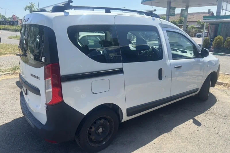 Dacia Dokker 1.6i LPG, снимка 3 - Автомобили и джипове - 53079613