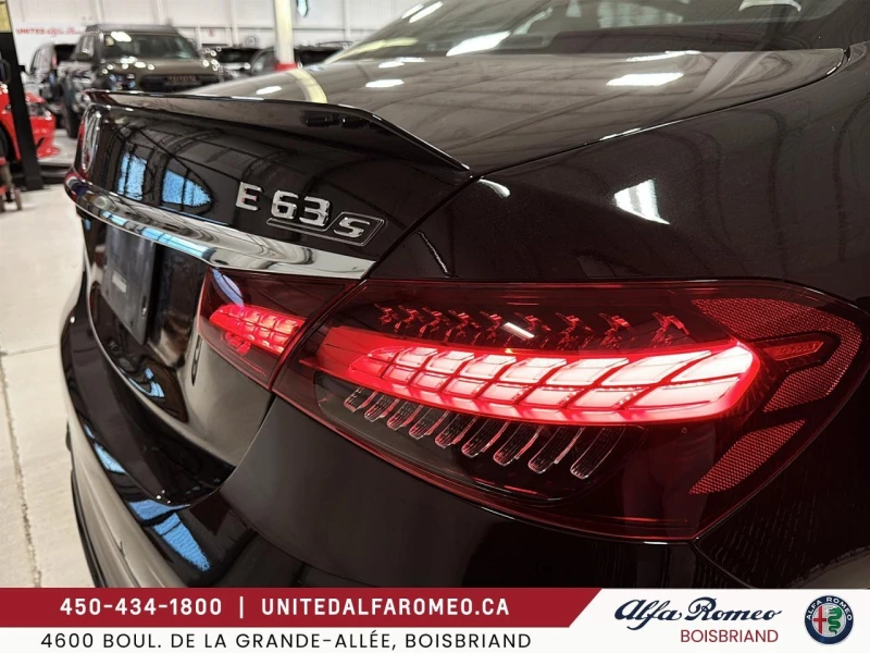 Mercedes-Benz E 63 AMG * s* CARFAX* АВТО КРЕДИТ, снимка 11 - Автомобили и джипове - 53247568