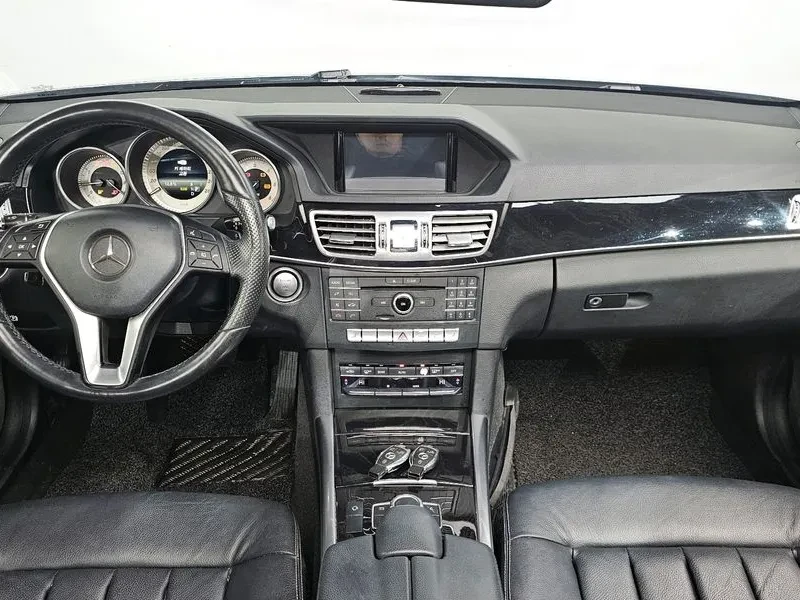 Mercedes-Benz E 220 Bluetech Avantgarde - изображение 7