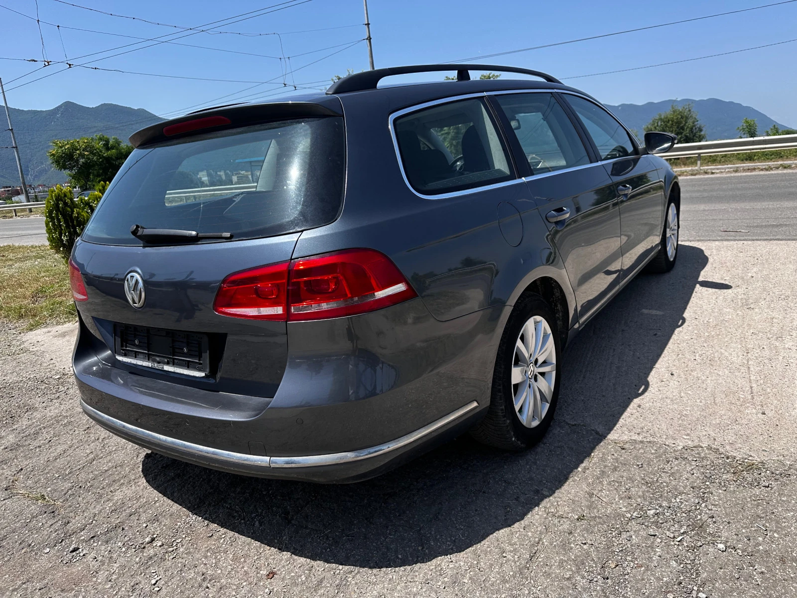 VW Passat  - изображение 7