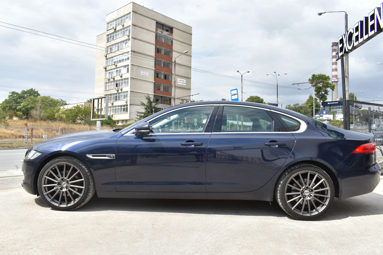 Jaguar Xf 2.0T* 200PS* SPORT - изображение 2