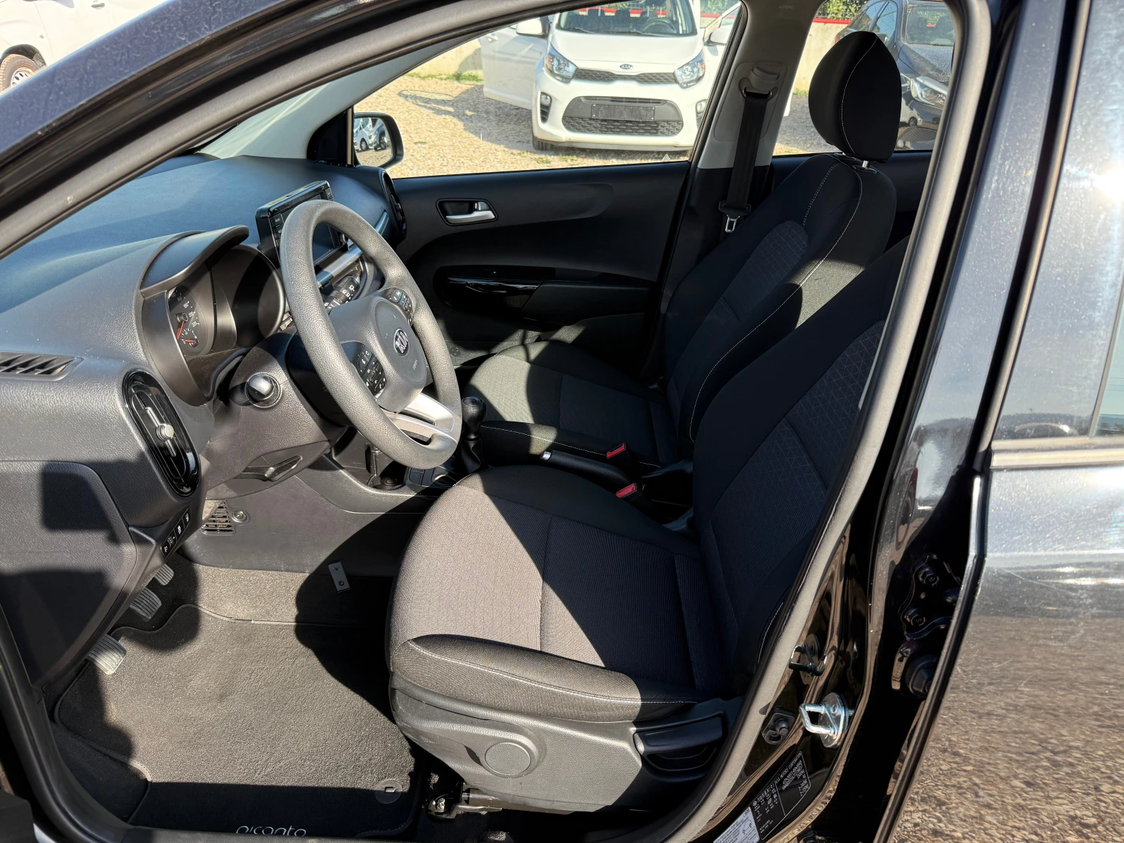 Kia Picanto 1.0i/Nav/Camera/Service book/Euro6 - изображение 7