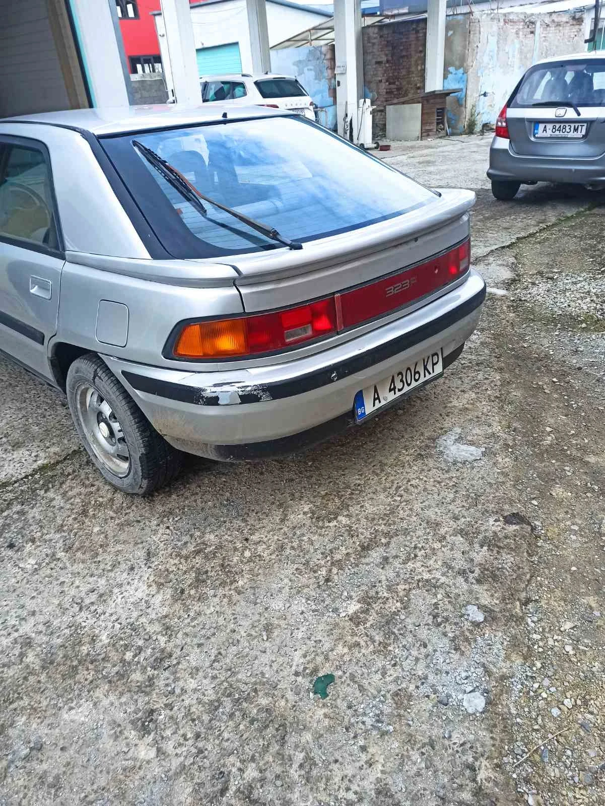 Mazda 323  - изображение 5