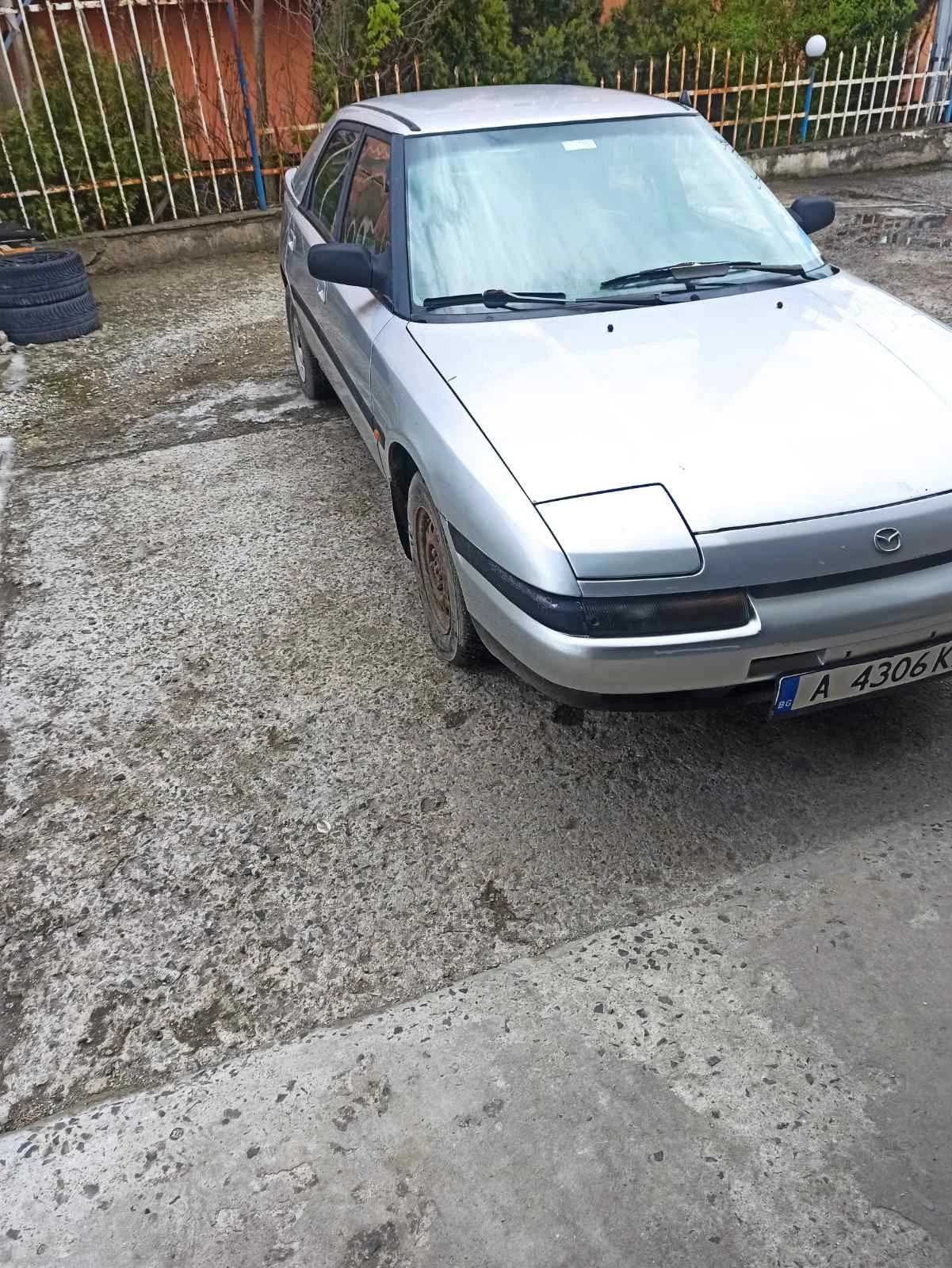 Mazda 323  - изображение 2