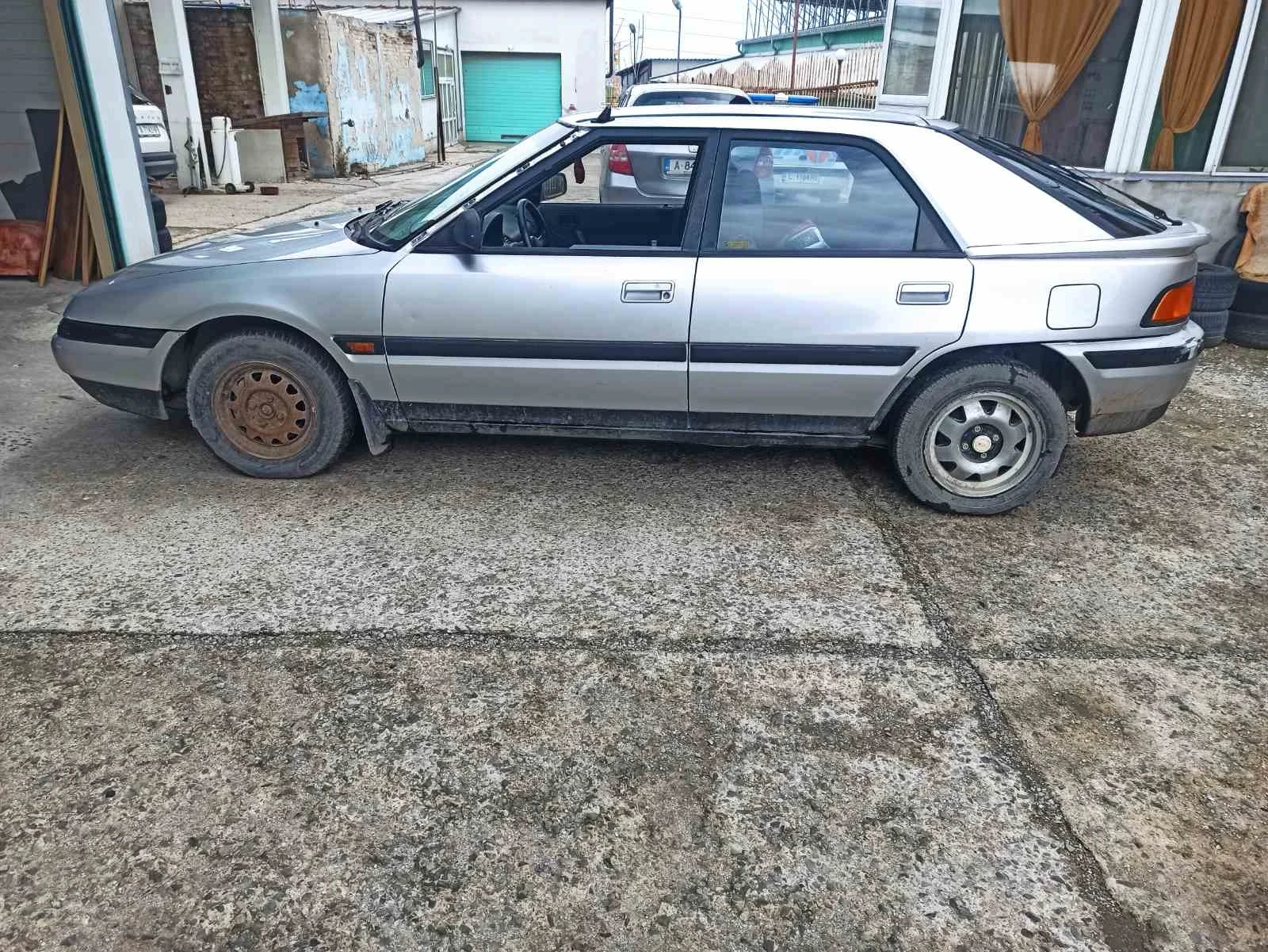 Mazda 323  - изображение 4