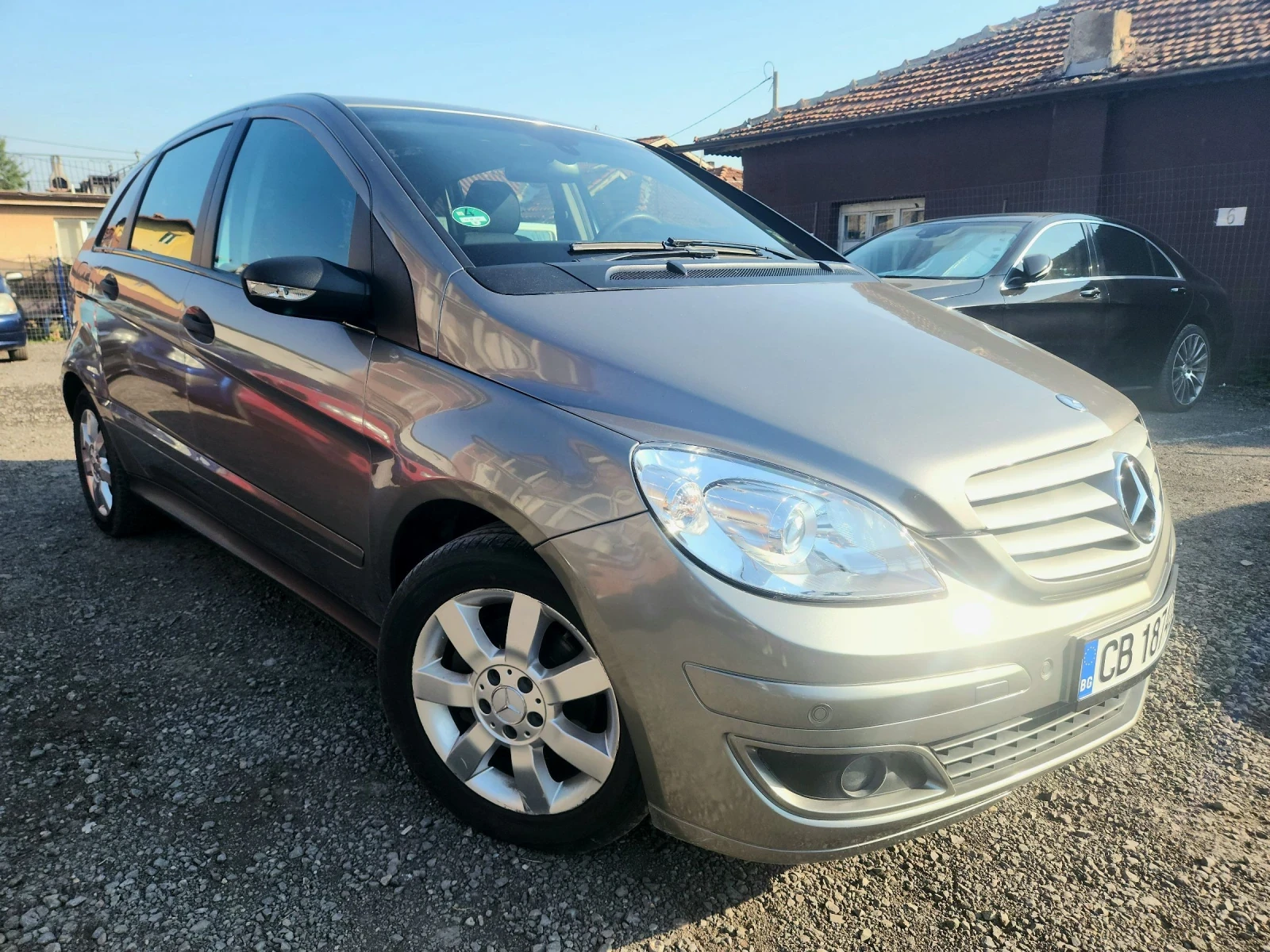 Mercedes-Benz B 200 Автоматик - изображение 3