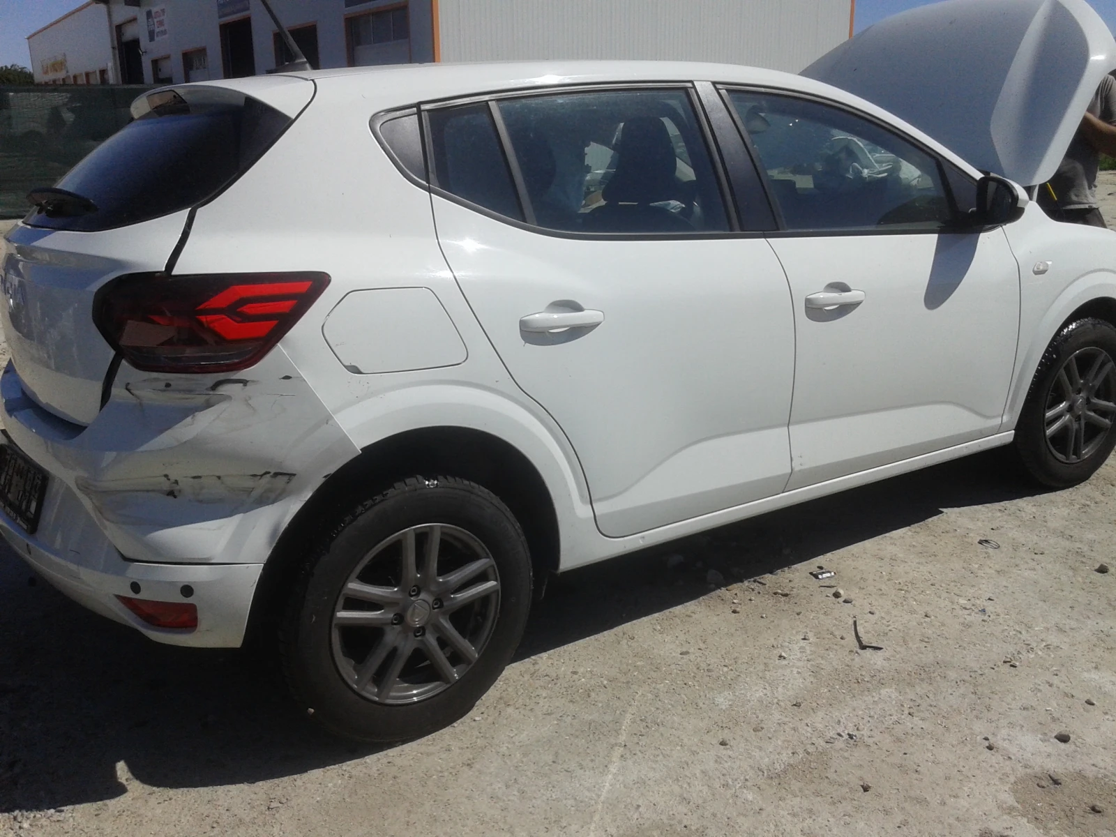 Dacia Sandero | Mobile.bg   13