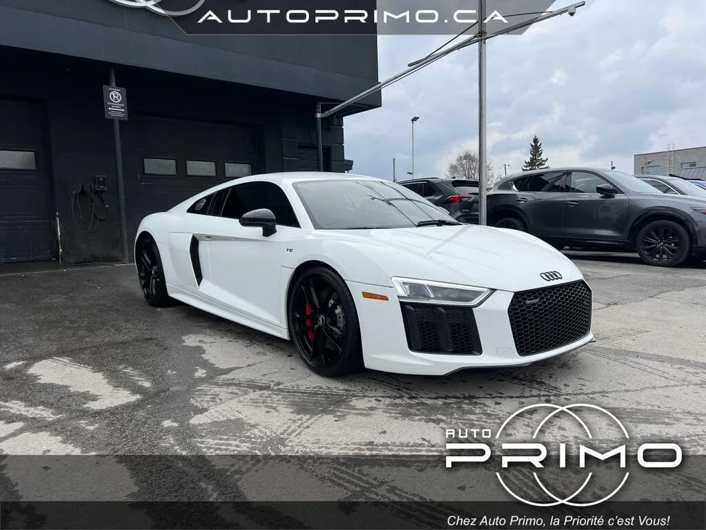 Audi R8 V10* RWS* Coupe* RWD* АвтоКредит* (ЦЕНА ДО БГ) - изображение 2