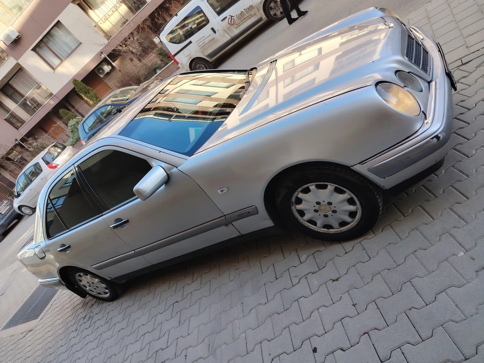 Mercedes-Benz E 250, снимка 3 - Автомобили и джипове - 53791269