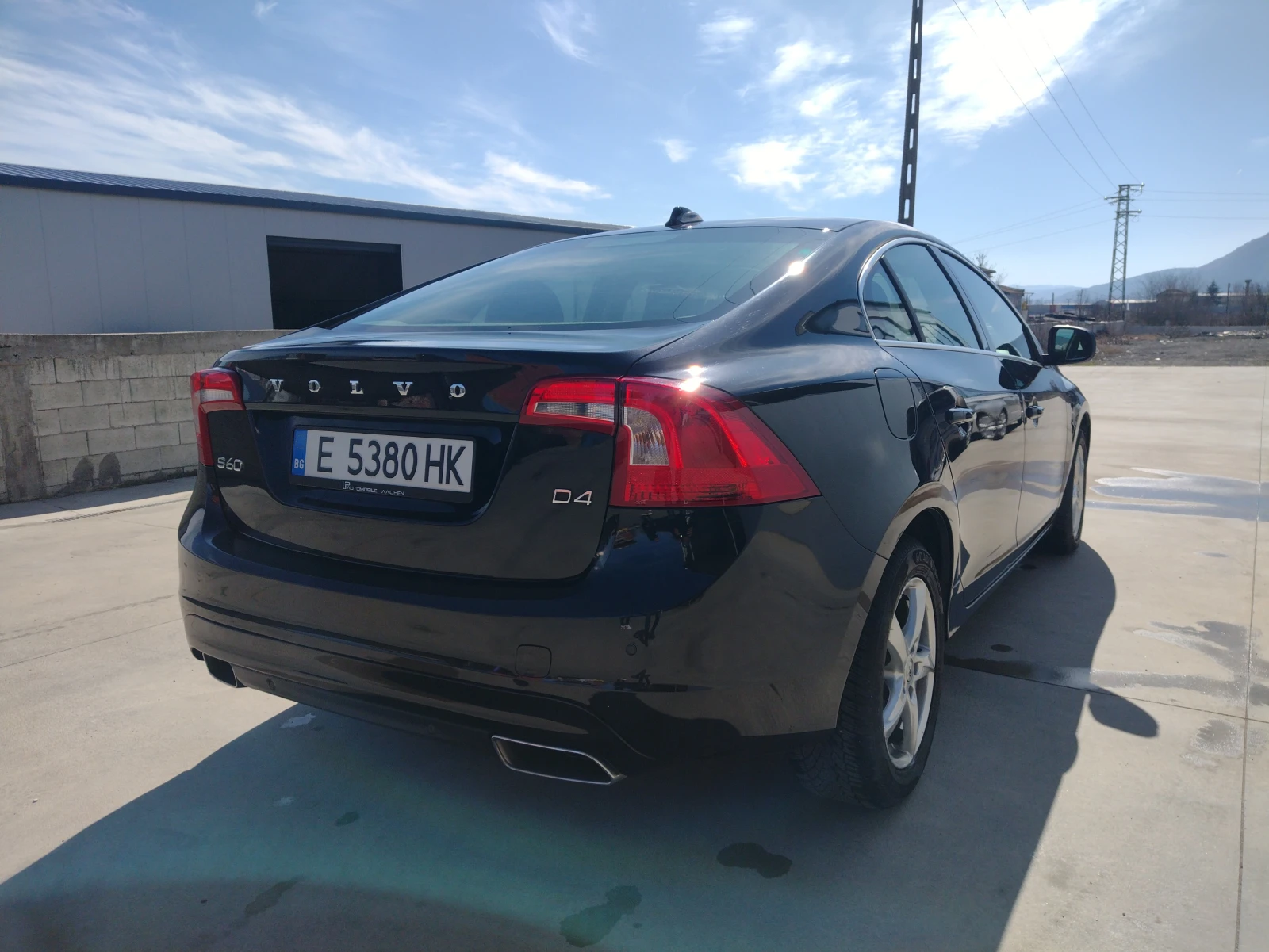 Volvo S60 2.0 D* D4* Автомат* Евро 6* Топ* , снимка 5 - Автомобили и джипове - 53865489