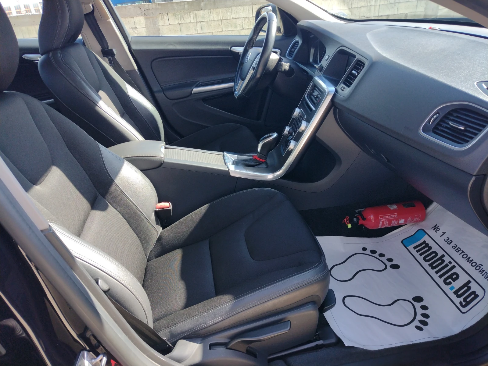 Volvo S60 2.0 D* D4* Автомат* Евро 6* Топ* , снимка 9 - Автомобили и джипове - 53865489