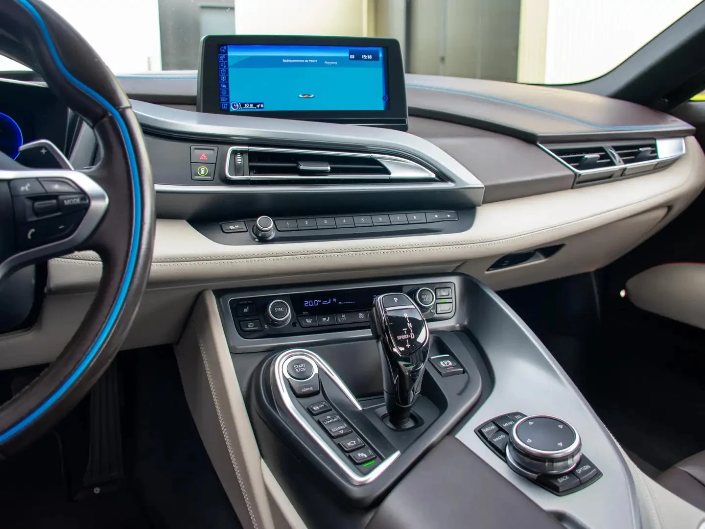 BMW i8 Hybrid 2.0�/100 ��  | Mobile.bg � ����������� 10