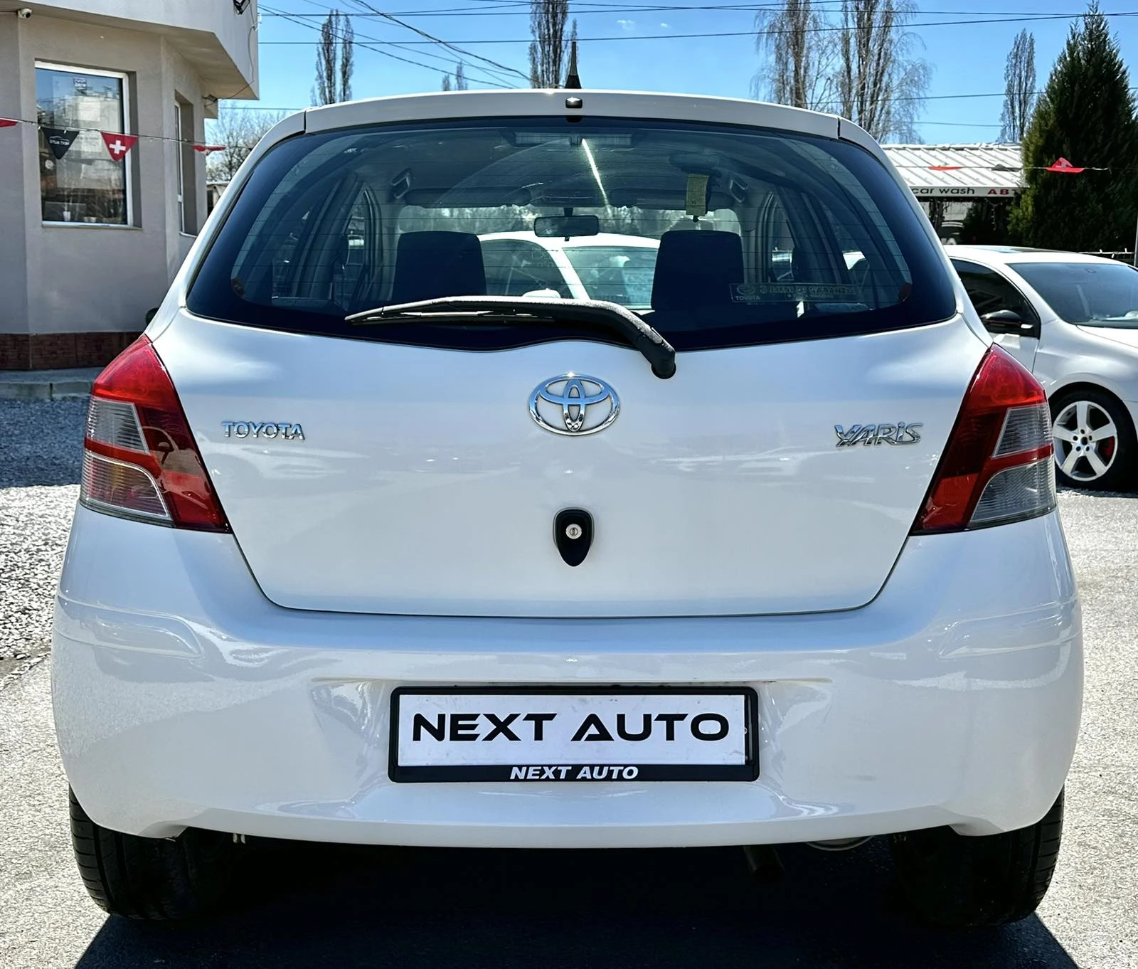 Toyota Yaris 1.3i-VVT 99HP 127 000KM EU5B, снимка 6 - Автомобили и джипове - 54112966