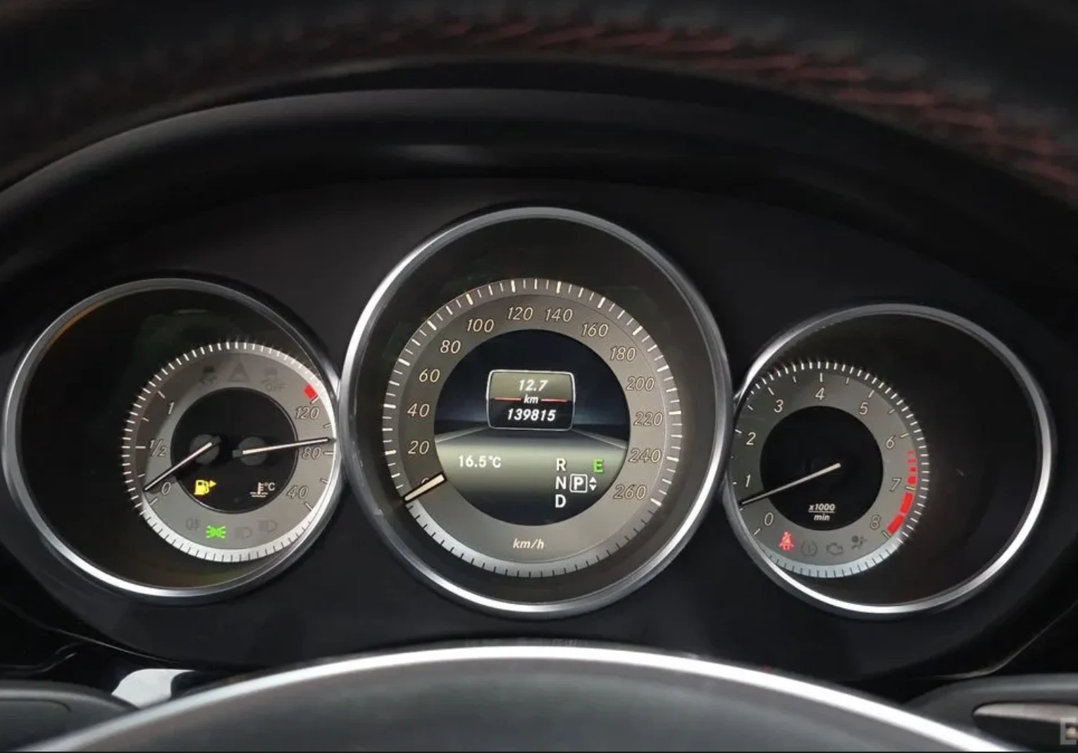 Mercedes-Benz CLS 400 AMG LINE* 360* КОЖА* ПОДГРЕВ* ОБДУХВАНЕ* , снимка 8 - Автомобили и джипове - 54127548