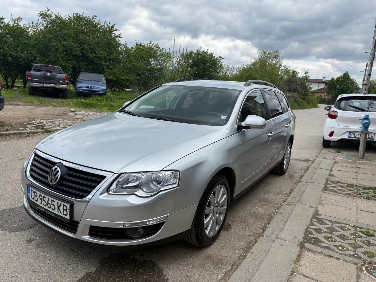 VW Passat 2.0TDI DSG, снимка 2 - Автомобили и джипове - 54399876