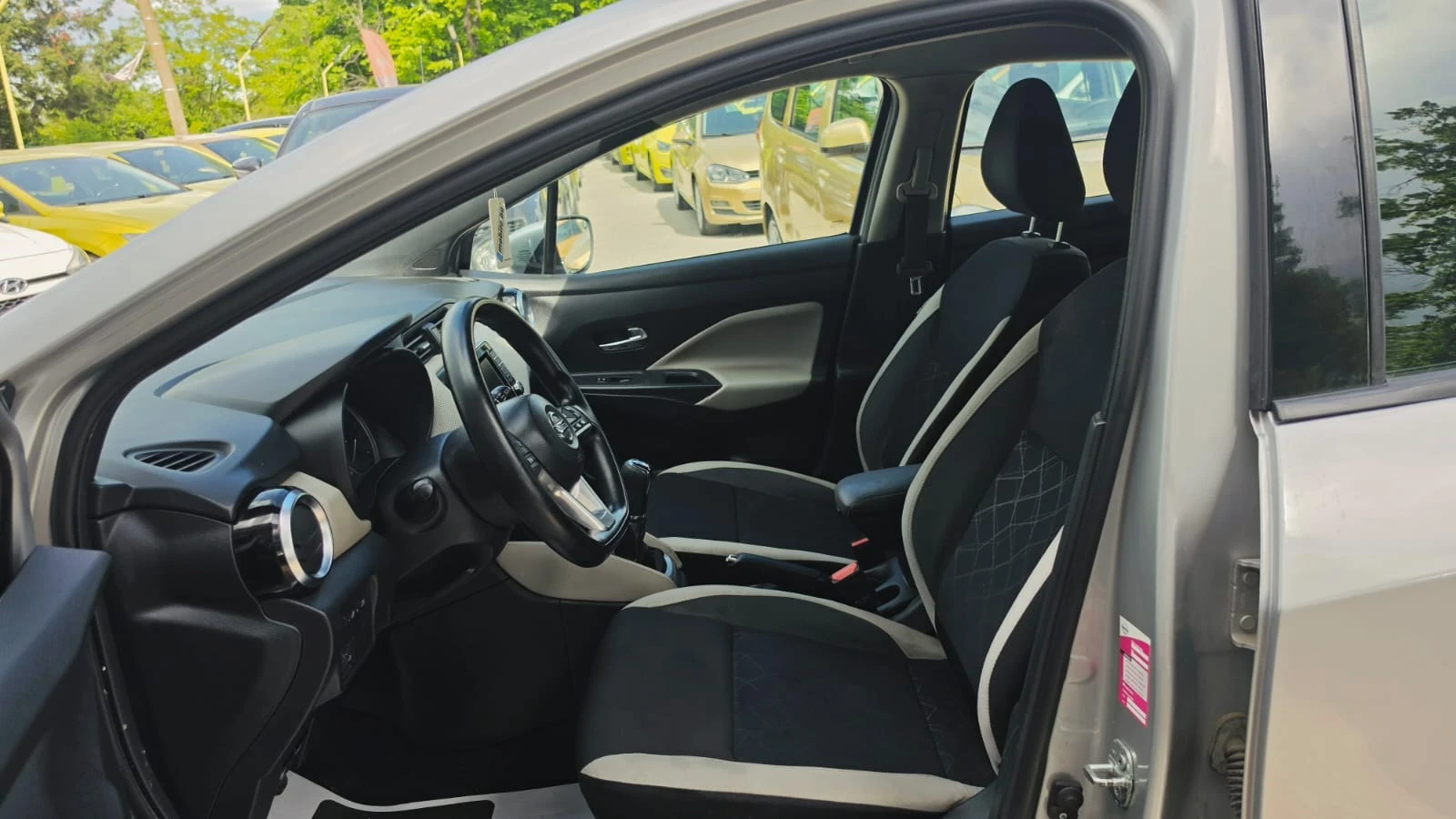 Nissan Micra, снимка 9 - Автомобили и джипове - 54575900