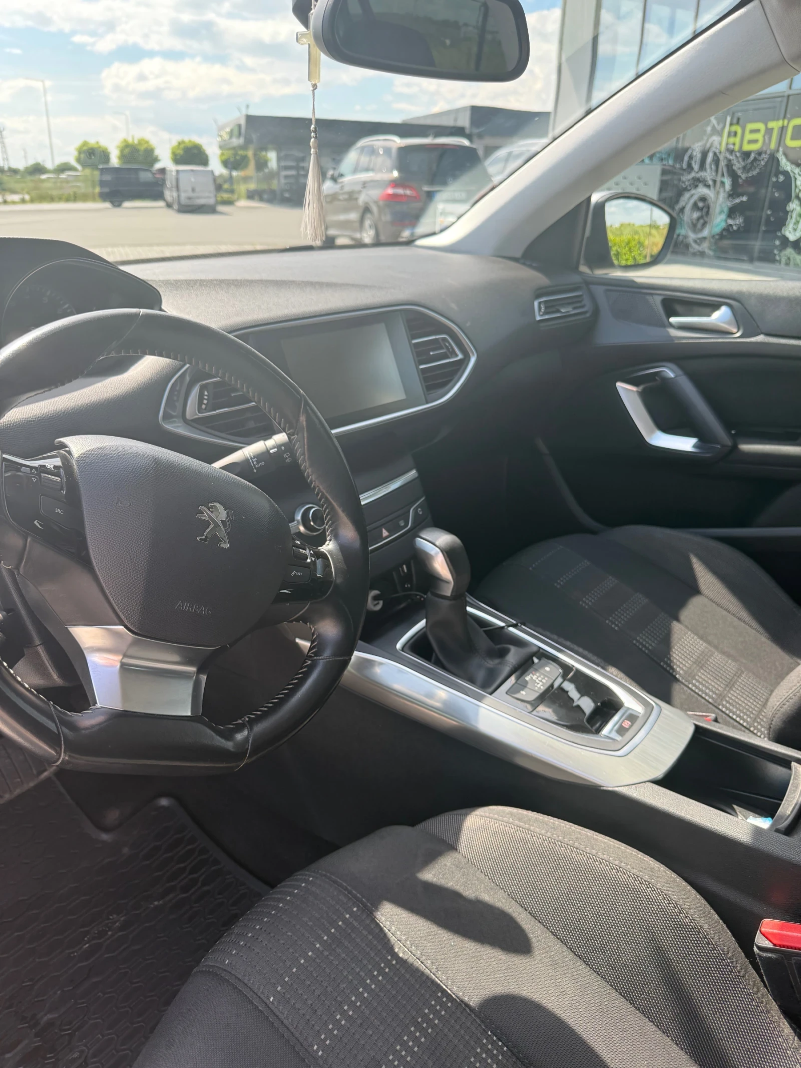 Peugeot 308, снимка 7 - Автомобили и джипове - 54681359