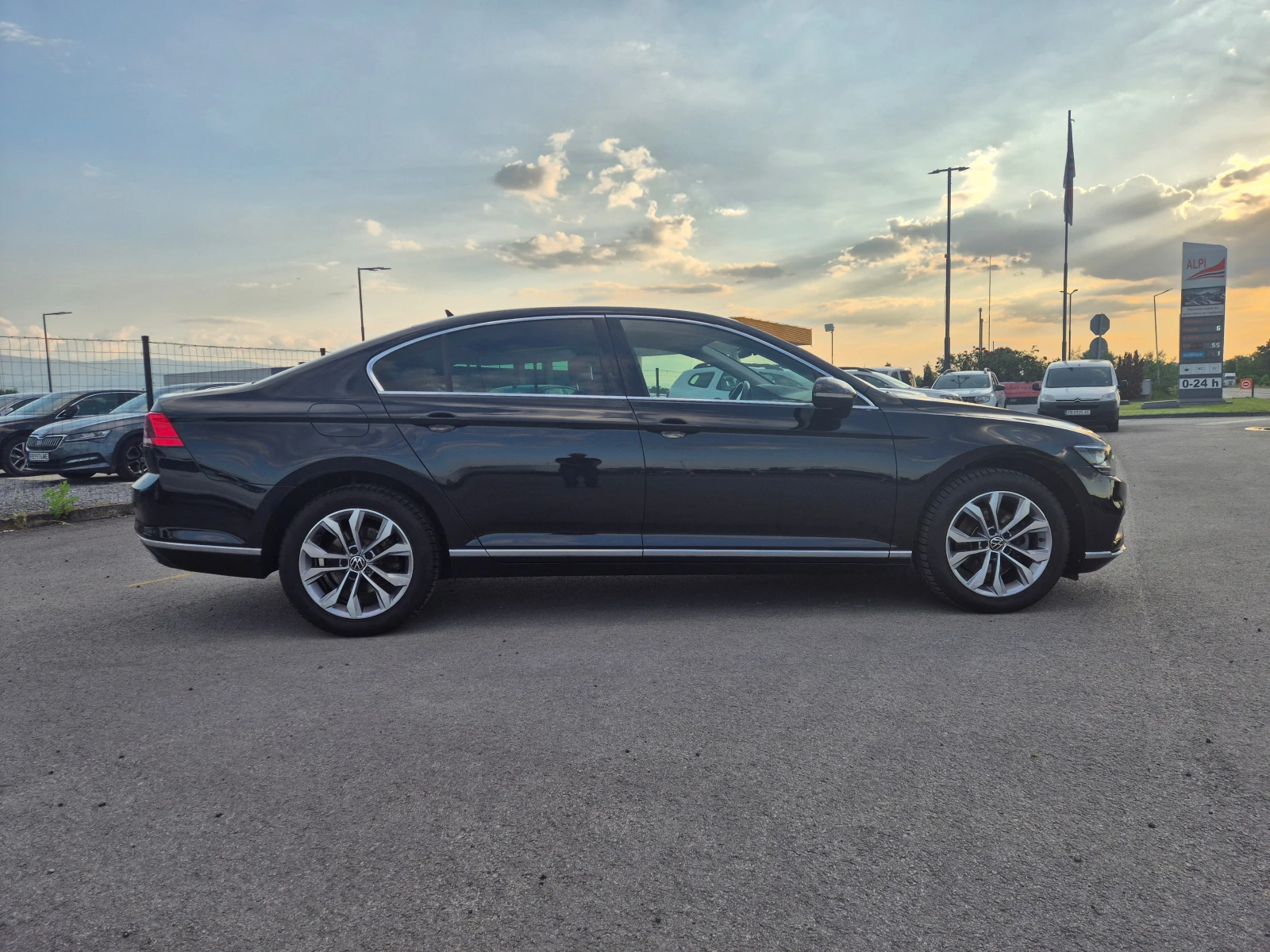 VW Passat Elegance/2.0TDI/200кс/7AT/, снимка 6 - Автомобили и джипове - 54691801