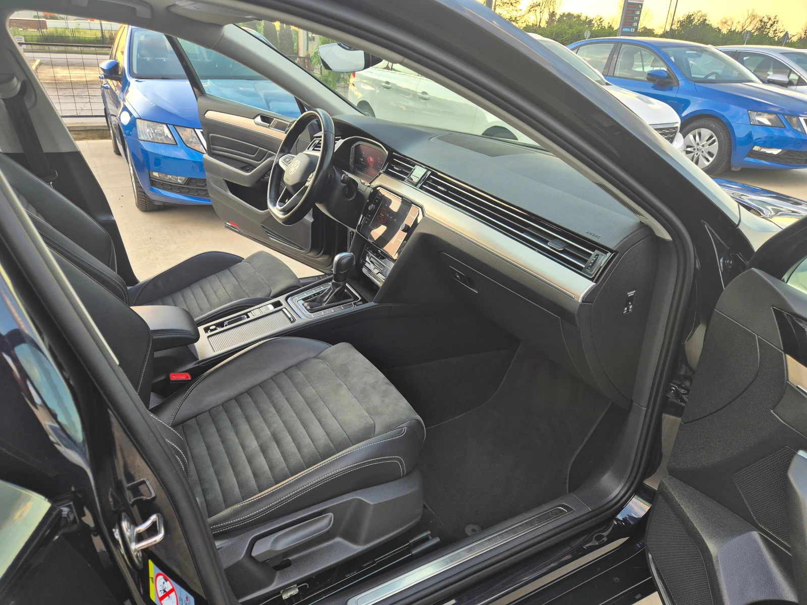 VW Passat Elegance/2.0TDI/200кс/7AT/, снимка 9 - Автомобили и джипове - 54691801