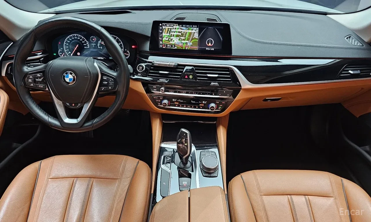 BMW 520 i, снимка 4 - Автомобили и джипове - 54750982