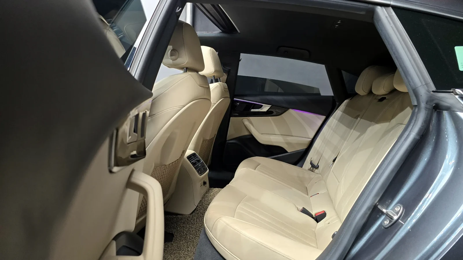 Audi A5 40 TFSI Quattro Premium, снимка 10 - Автомобили и джипове - 54776378