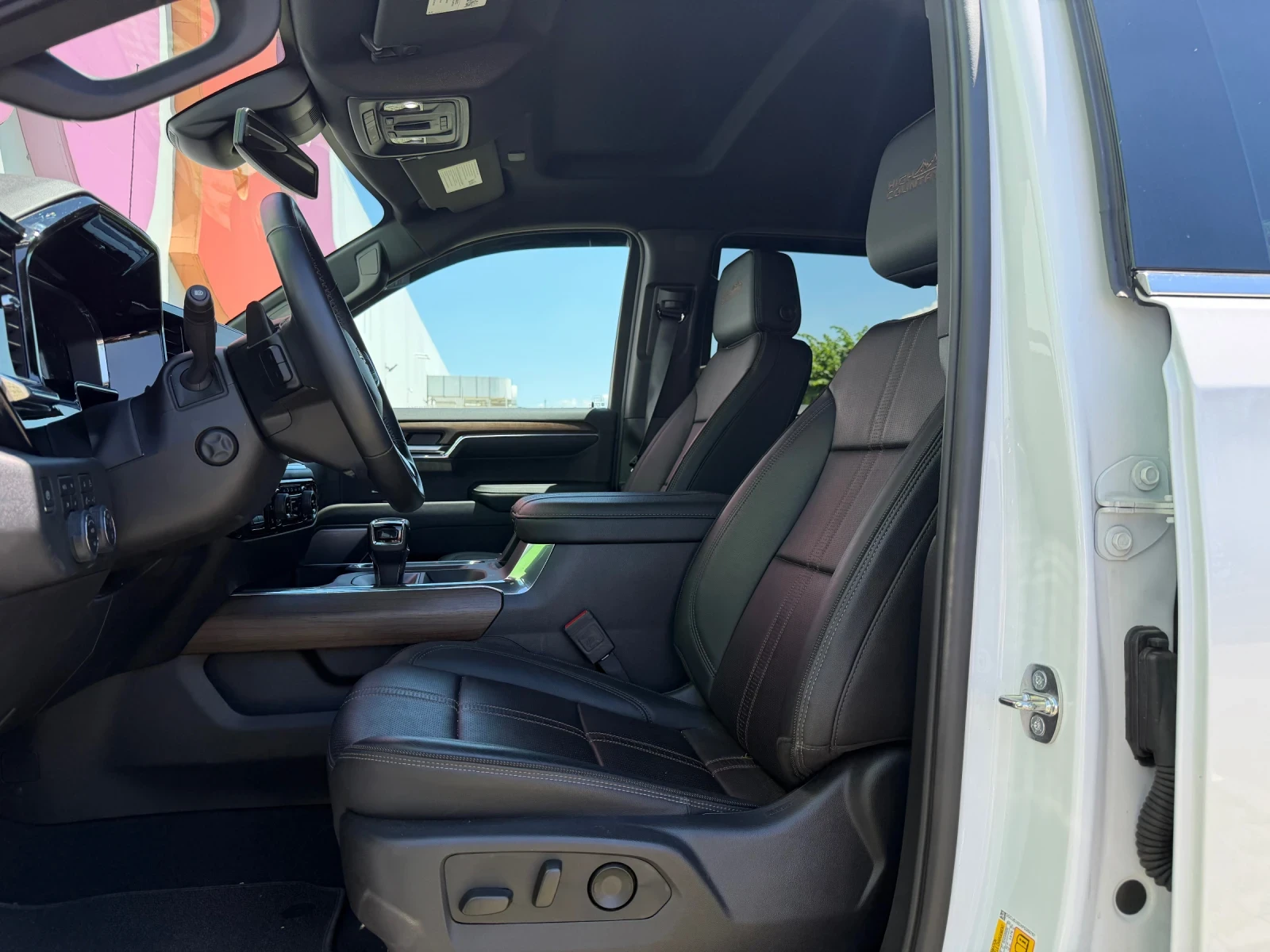 Chevrolet Silverado HIGH COUNTRY* 4x4* DISTR* KEYLESS* BOSE* 360 CAM* , снимка 7 - Автомобили и джипове - 55096095