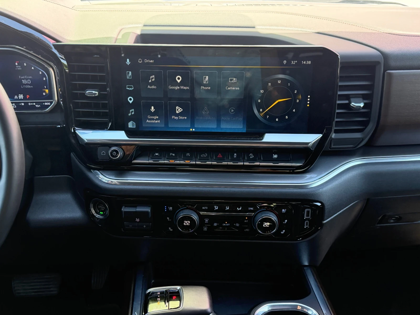 Chevrolet Silverado HIGH COUNTRY* 4x4* DISTR* KEYLESS* BOSE* 360 CAM* , снимка 10 - Автомобили и джипове - 55096095