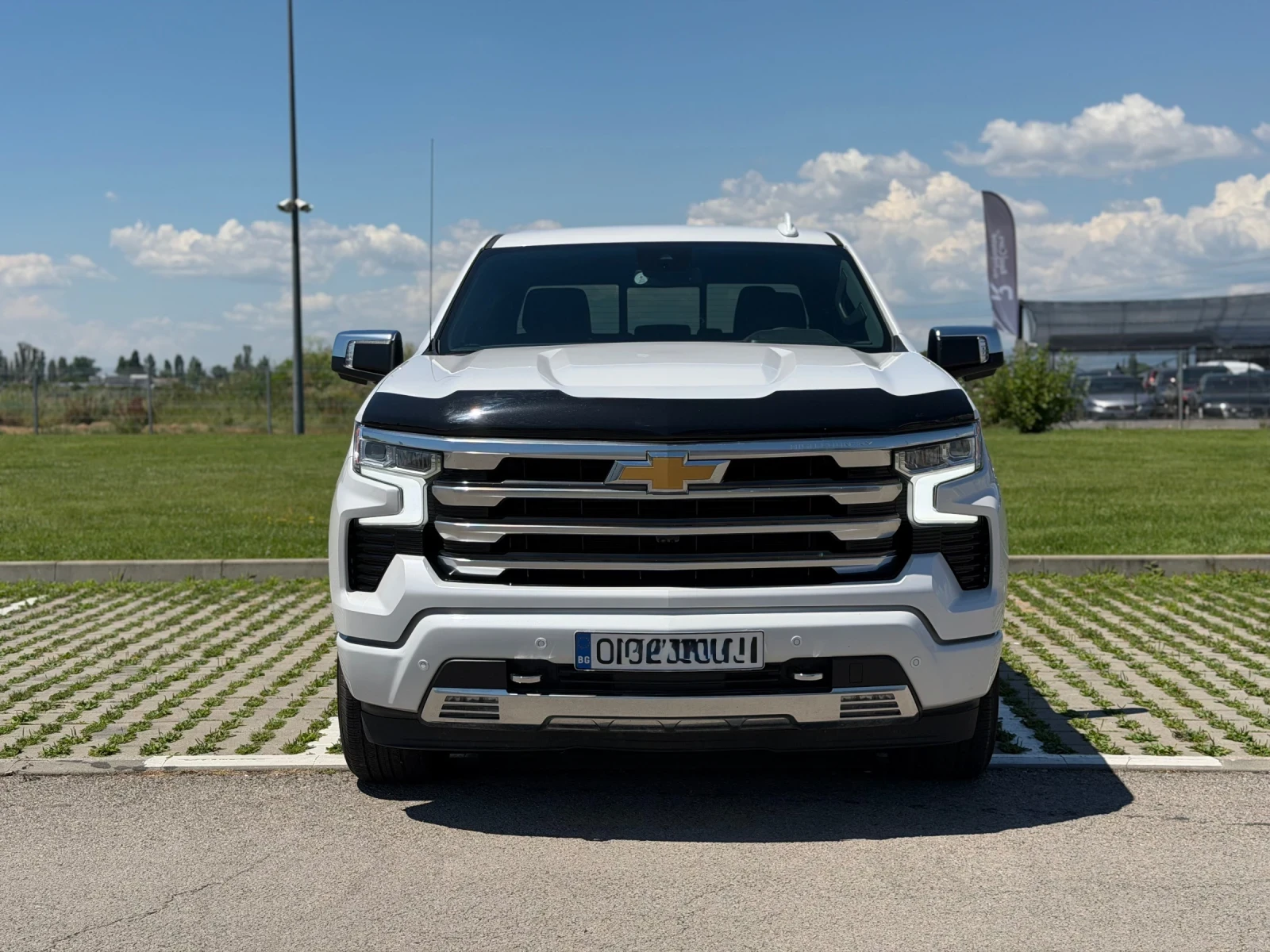 Chevrolet Silverado HIGH COUNTRY* 4x4* DISTR* KEYLESS* BOSE* 360 CAM* , снимка 2 - Автомобили и джипове - 55096095