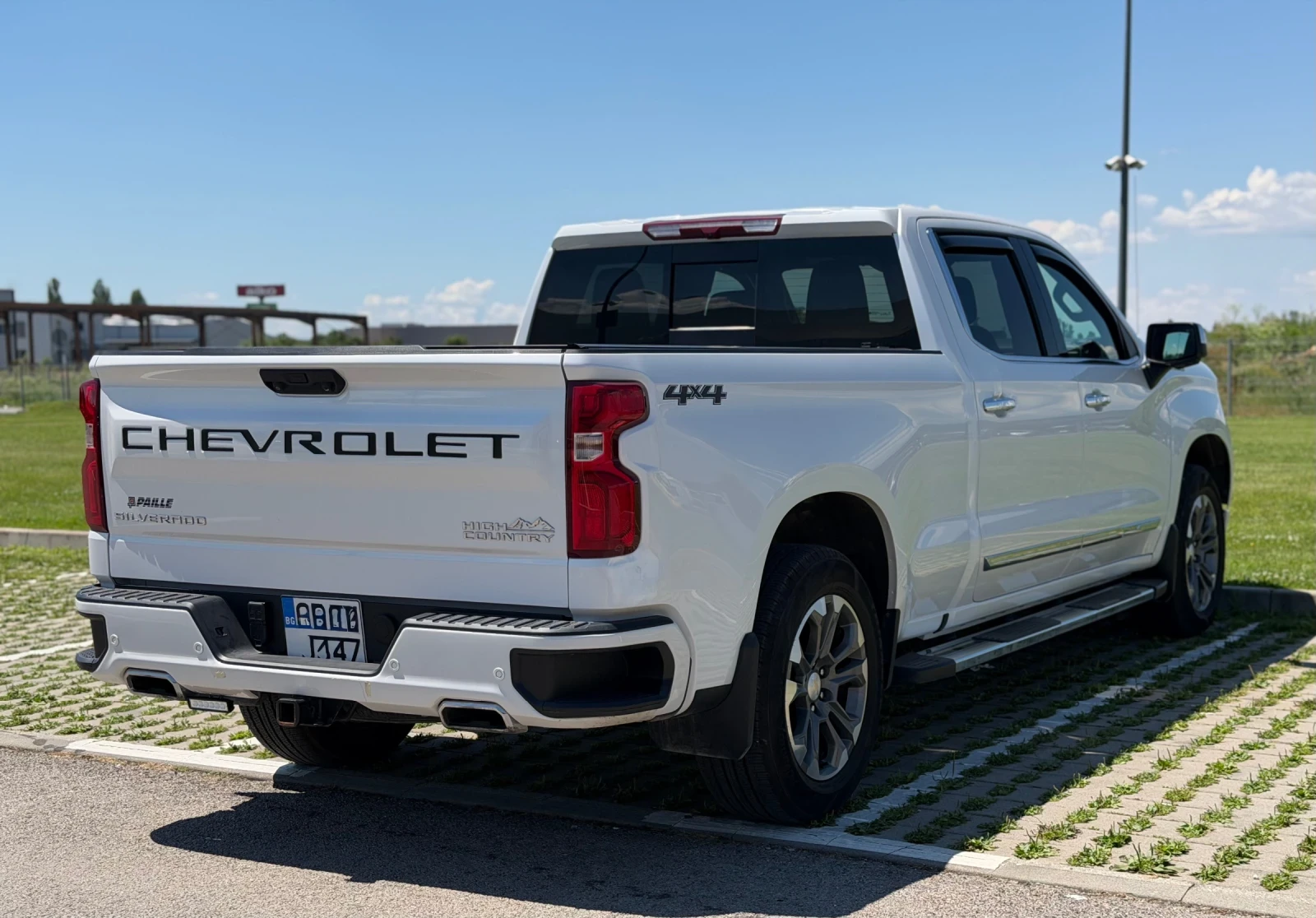 Chevrolet Silverado HIGH COUNTRY* 4x4* DISTR* KEYLESS* BOSE* 360 CAM* , снимка 4 - Автомобили и джипове - 55096095