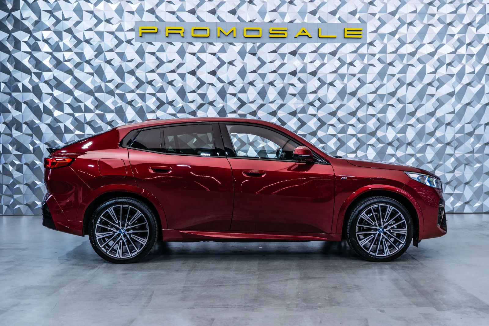 BMW iX2 xDrive30 * M sport* H/K* Individual, снимка 6 - Автомобили и джипове - 55261039