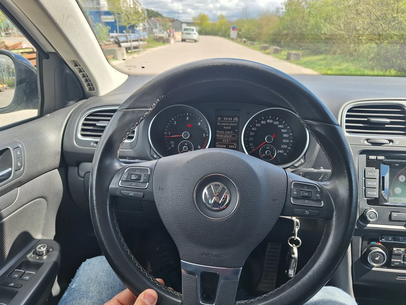 VW Golf, снимка 5 - Автомобили и джипове - 55496357