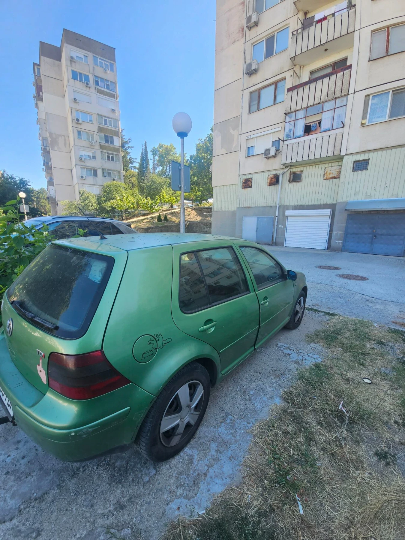 VW Golf 1.9 TDI, снимка 4 - Автомобили и джипове - 55694721