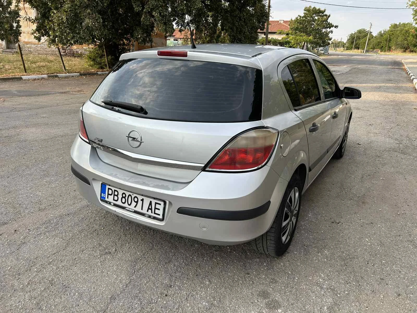 Opel Astra 1.4, снимка 5 - Автомобили и джипове - 55931113