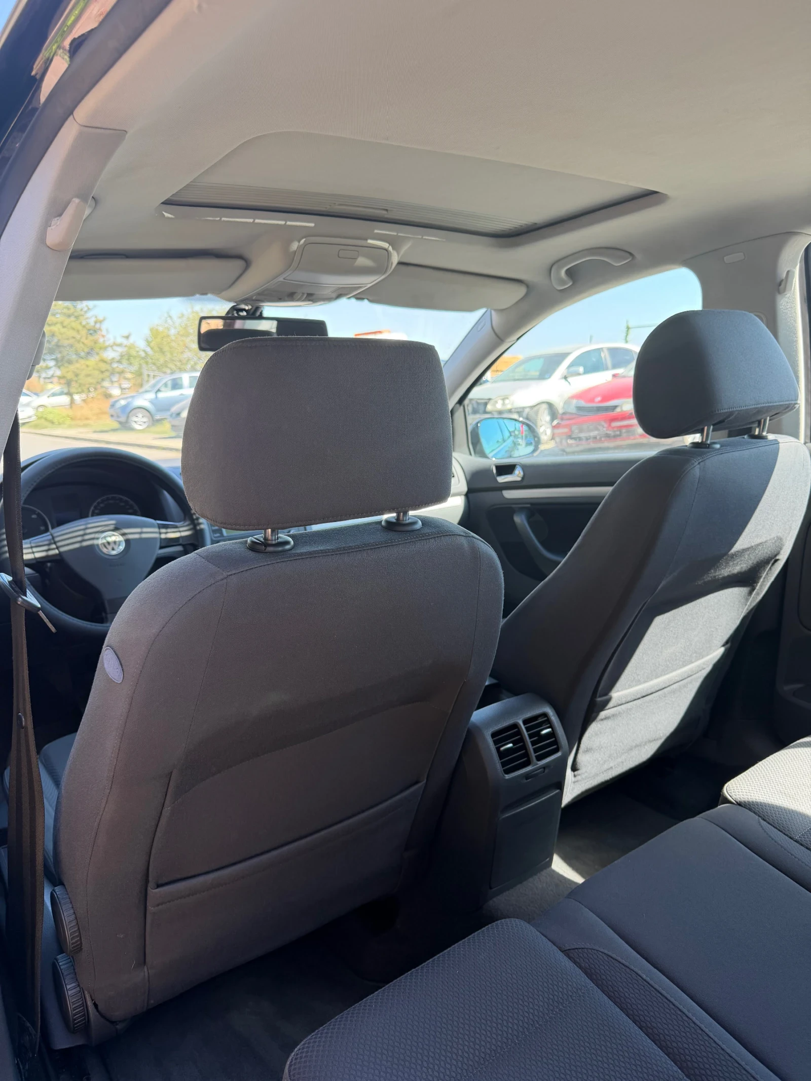 VW Golf BKD Автоматик, снимка 5 - Автомобили и джипове - 56008019