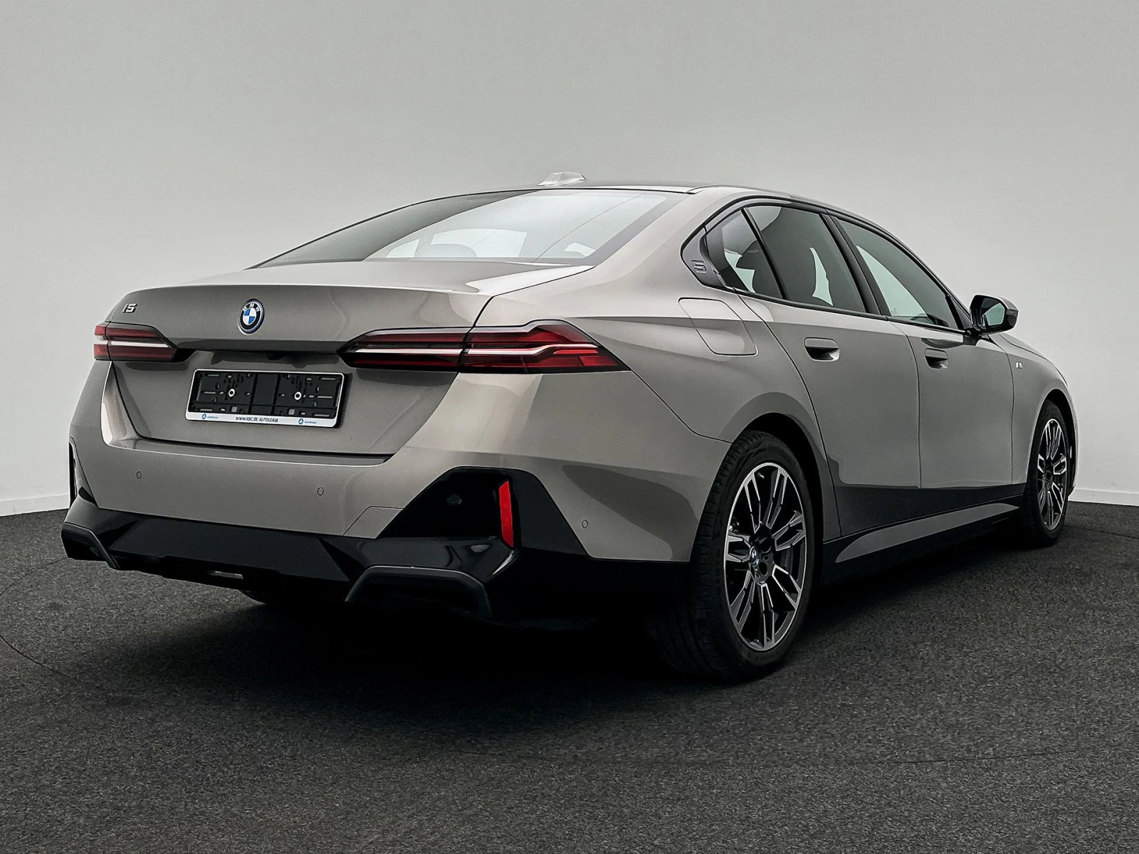 BMW i5 40 MSport | Mobile.bg � ����������� 4