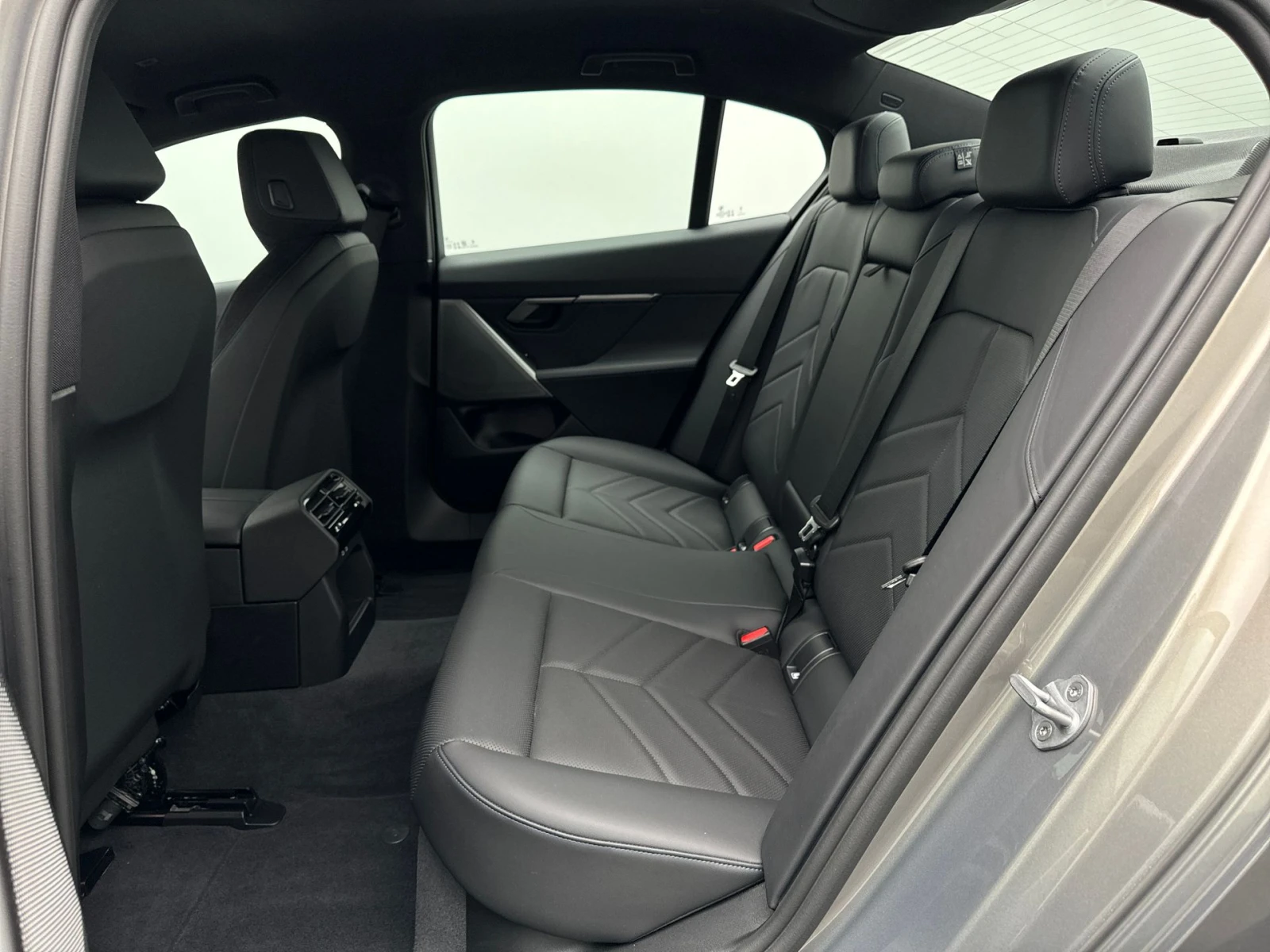 BMW i5 40 MSport | Mobile.bg � ����������� 14