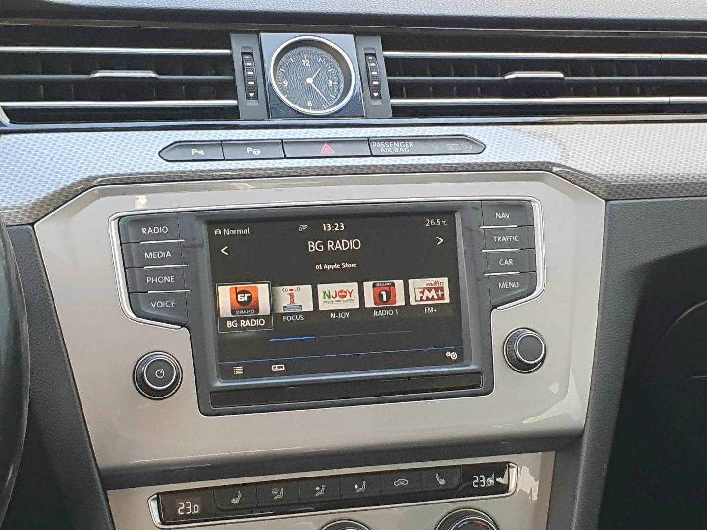 VW Passat, снимка 8 - Автомобили и джипове - 56536491