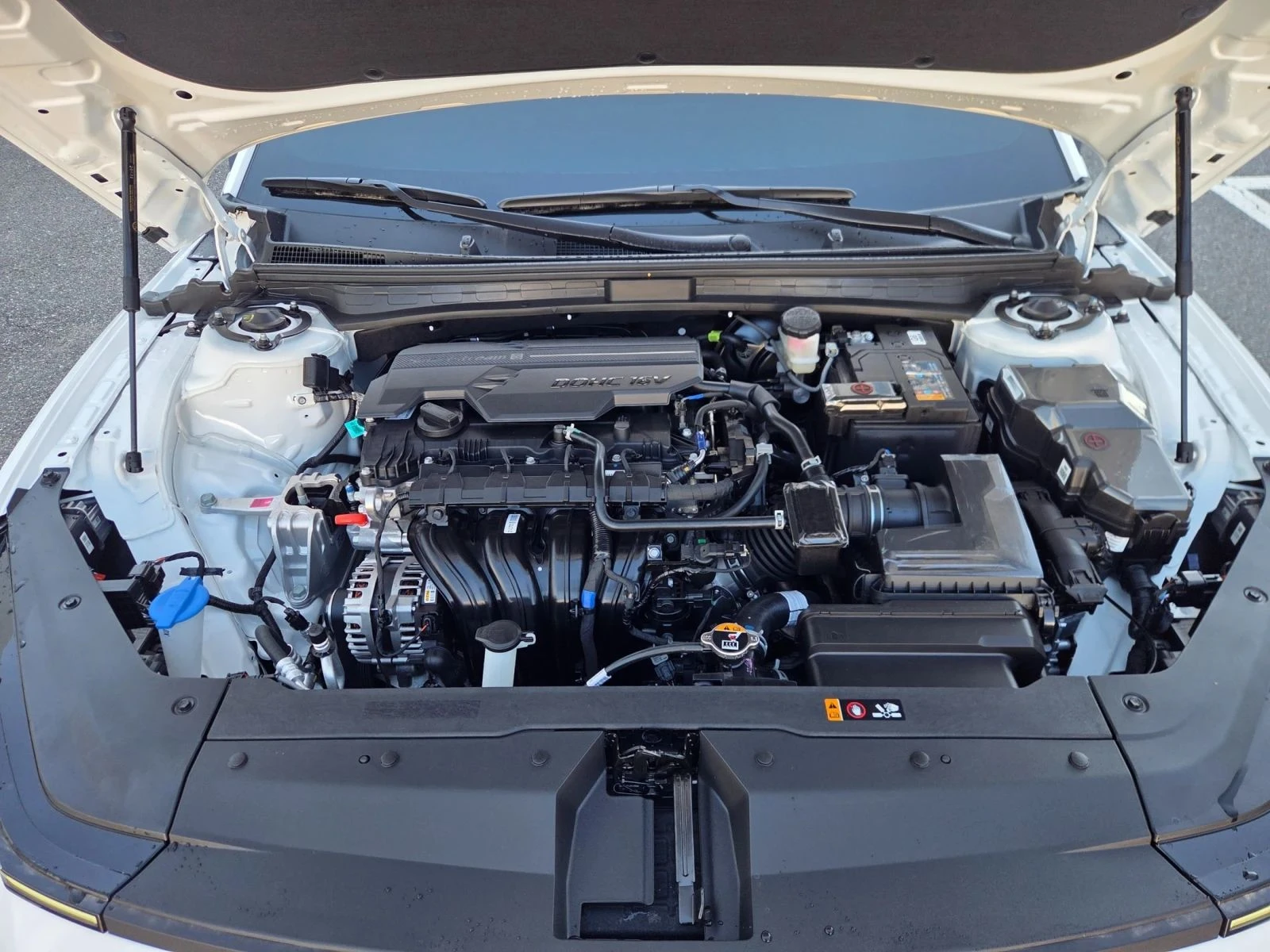 Hyundai Elantra, снимка 7 - Автомобили и джипове - 56711777