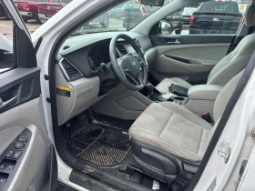 Hyundai Tucson * FWD 4dr 2.0L * CARFAX * БЕЗ ПЪРВОНАЧАЛНА ВНОСКА, снимка 5