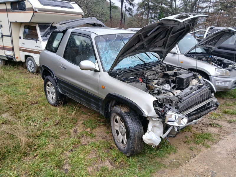 Toyota Rav4 2 бр 2.0 129hp 4x4!!, снимка 9 - Автомобили и джипове - 52581570