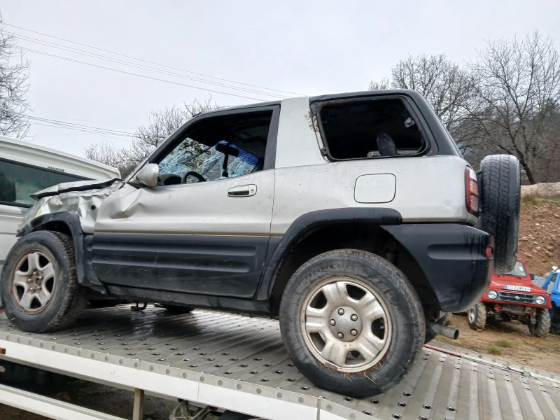 Toyota Rav4 2 бр 2.0 129hp 4x4!!, снимка 16 - Автомобили и джипове - 52581570
