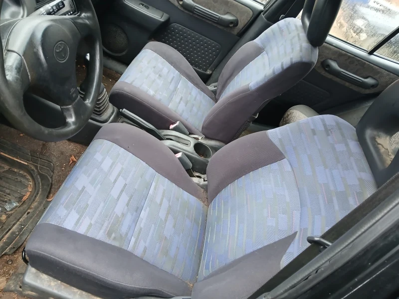 Toyota Rav4 2 бр 2.0 129hp 4x4!!, снимка 5 - Автомобили и джипове - 52581570