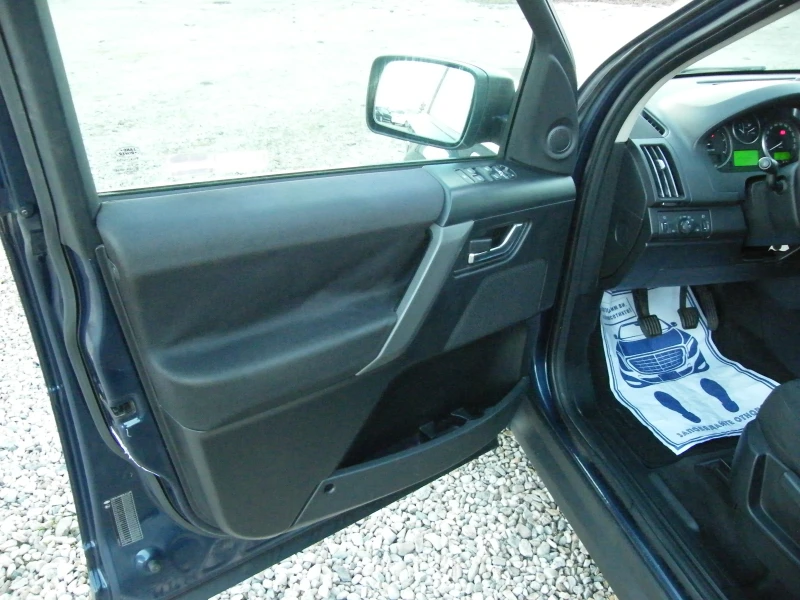 Land Rover Freelander 2.2TD4, снимка 7 - Автомобили и джипове - 52616840