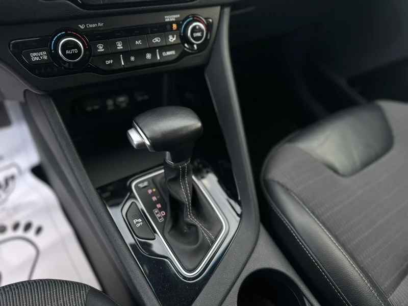 Kia Niro Kia Niro, снимка 13 - Автомобили и джипове - 52646693