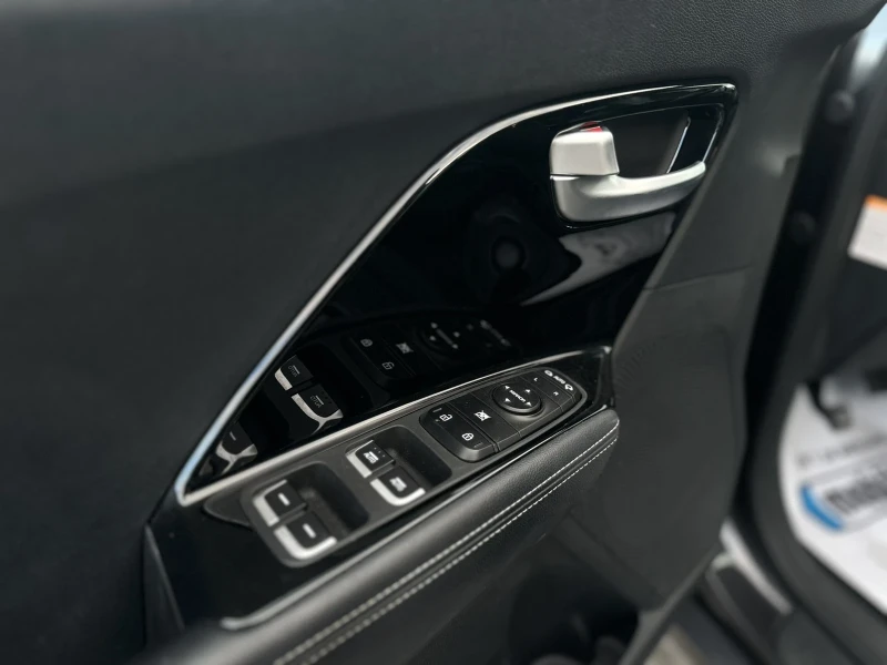 Kia Niro Kia Niro, снимка 16 - Автомобили и джипове - 52646693