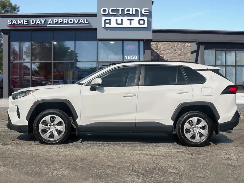 Toyota Rav4 LE* КАМЕРА* ПОДГРЕВ, снимка 5 - Автомобили и джипове - 53126007