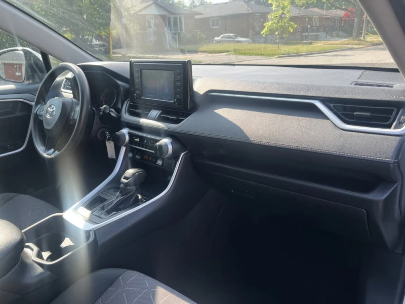 Toyota Rav4 LE* КАМЕРА* ПОДГРЕВ, снимка 16 - Автомобили и джипове - 53126007